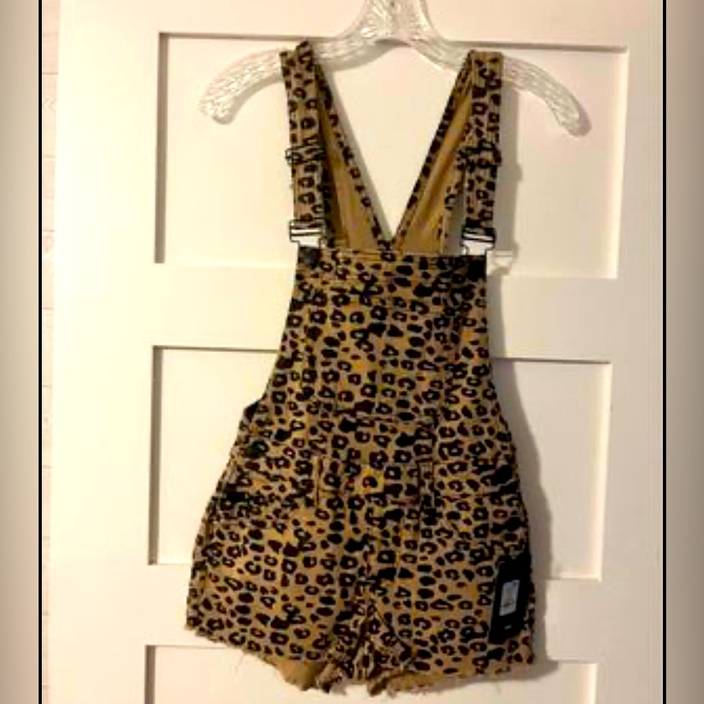 Fashion Nova overalls